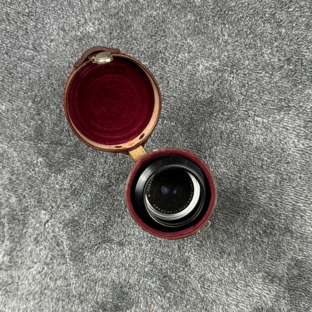 Vintage Carl‎ Zeiss Jena Tessar 50mm f2.8 Lens Germany w Leather Case